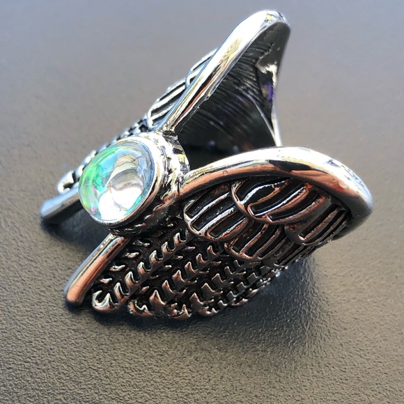 Ring - Picture 5 of 10